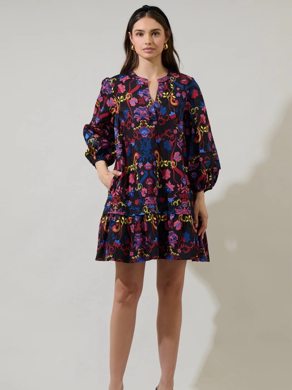 Sugar Lips Palmero Midnight Velma Ruffle
Shift Dress. NWOT - Picture 4 of 12
